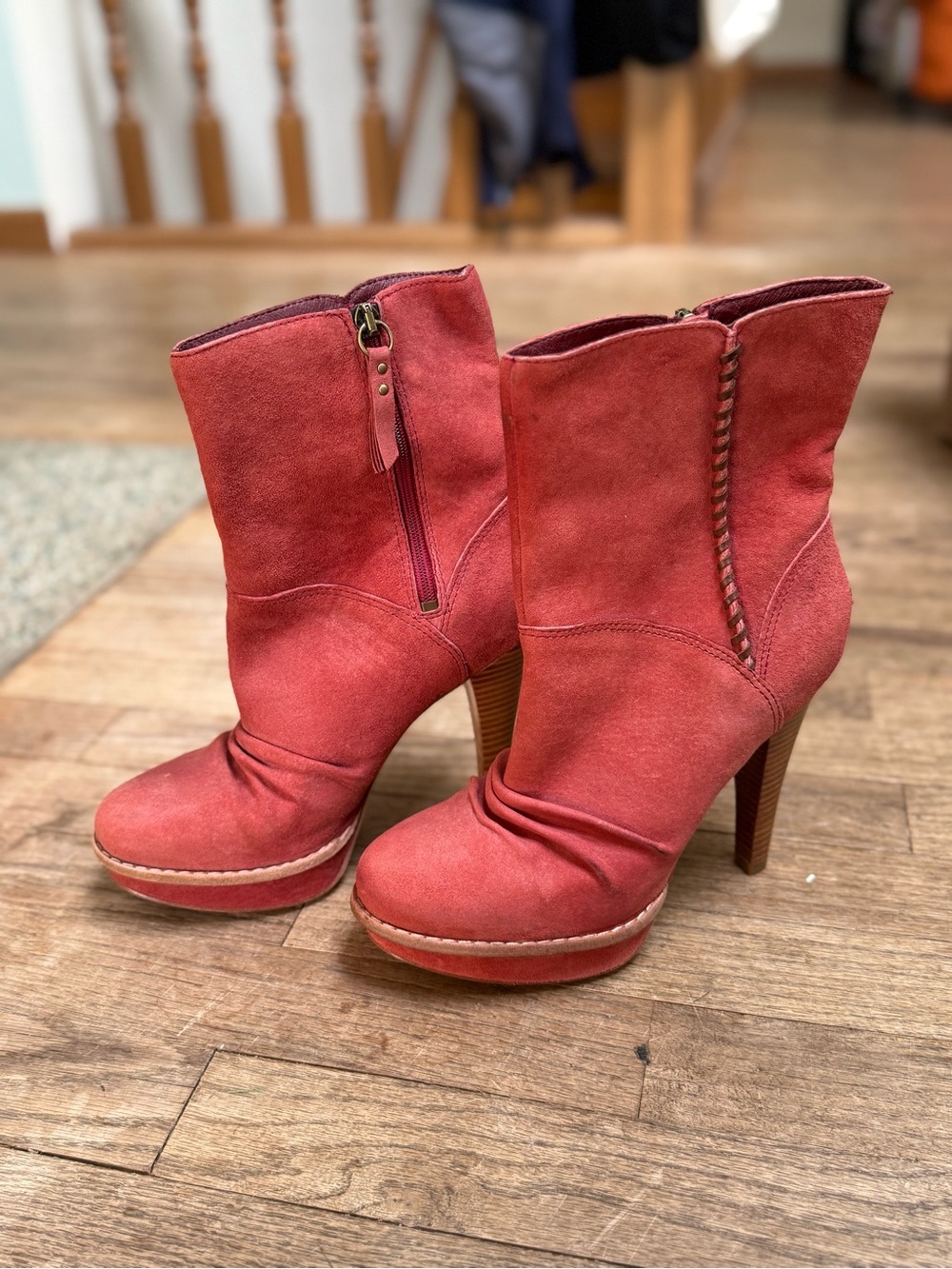 Ugg Women's Red Suede High-Heel Ankle Boots. Women’s 6.5